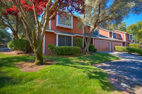 32 Coyle Creek Cir, Fair Oaks, CA 95628-3340