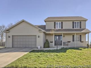 902 Heather Dr, Mahomet, IL 61853-2776