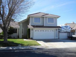 1316 Coventry Pl, Palmdale, CA 93551-4037