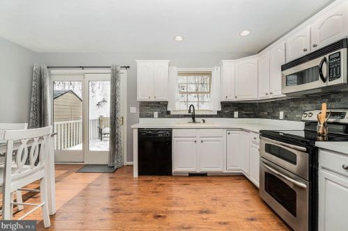 7703 Gnatstown Rd, Hanover PA 17331-6821 exterior