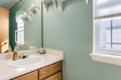 5246 Jebel Way, Aurora CO 80015-5209 exterior