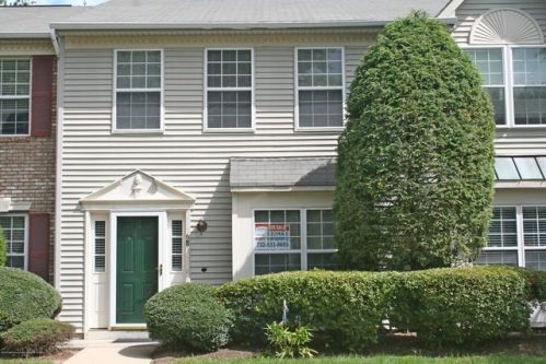 68 Arlington Ct, Holmdel Village, NJ 07733-1064