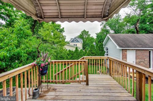 6608 Gude Ave, Silver Spring MD 20912-4827 exterior