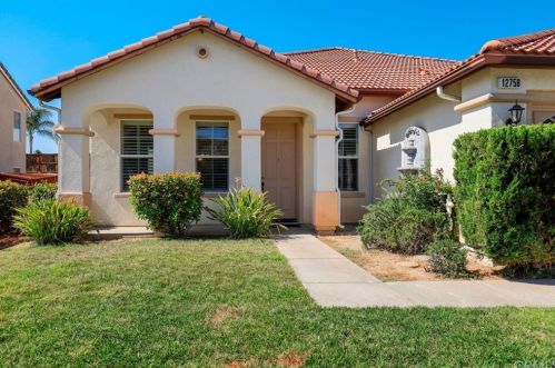 12758 Royal Palm Ln, Riverside CA  92503-7077 exterior