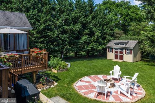 384 Turnberry Dr, Charles Town WV  25414-3930 exterior