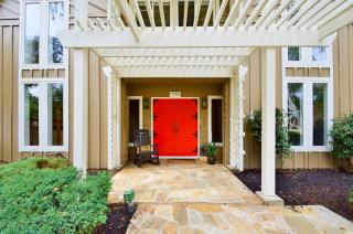 7750 Country Ln, Pleasanton, CA 94566-9745