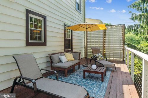 9914 Capitol View Ave, Silver Spring MD 20910-1033 exterior