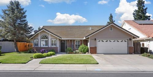 728 Vermeulen Dr, Ripon, CA 95366-3342