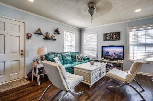 3213 Forest Park Blvd, Fort Worth TX  76110-3615 exterior