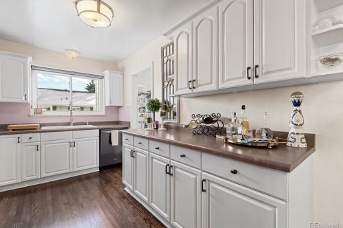 3279 Pearl St, Englewood CO 80113-2713 exterior