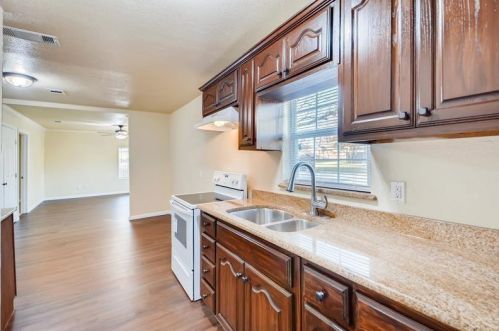 3008 Van Horn Ave, Fort Worth TX  76111-3632 exterior