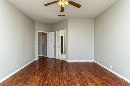 4621 Parkview Ln, Fort Worth TX  76137-5457 exterior