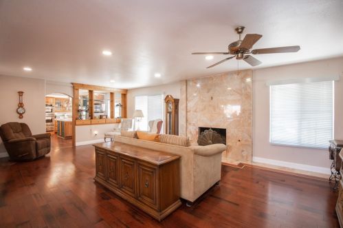 16273 Rancho Escondido Dr, Riverside CA  92506-5814 exterior