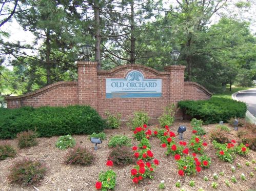 1304 Nutmeg Ct, Mount Prospect, IL 60056-6341