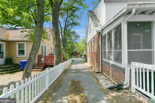 9111 Louis Ave, Silver Spring MD  20910-2129 exterior