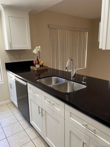 1019 Arbor Ln, San Marcos, CA 92069-3181