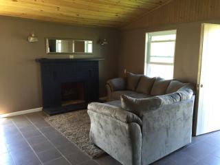 754 Happy Valley Rd, Parkersburg WV  26104-8616 exterior