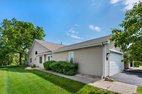 728 92nd Ave, Gary, IN 46410-8123