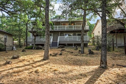 18963 Deer Hill Rd, Middletown, CA 95467-8167