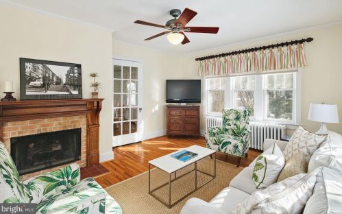 210 Jefferson Ave, Haddonfield NJ 08033-3410 exterior