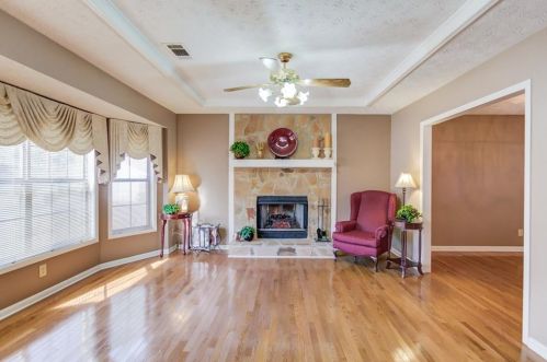 2208 Lowtrail Ct, Lithonia, GA 30058-8308