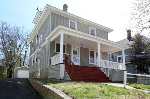 87 Englewood Ave, Waterbury, CT 06705-1808