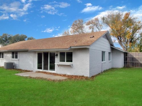 2028 Shenandoah Dr, Carrollton TX 75007-5434 exterior