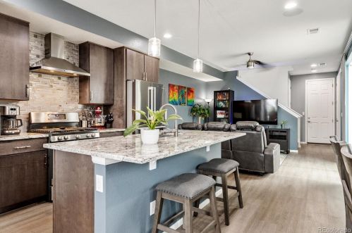 17206 Alameda Pkwy, Denver CO  80017-4901 exterior