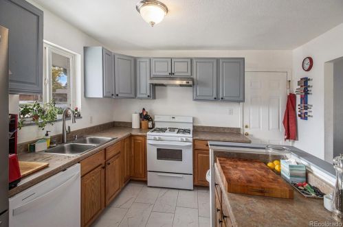 1001 Cortez St, Denver CO  80221-3572 exterior