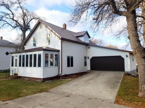 102 Broadway, Browns Valley, MN 56219-7022