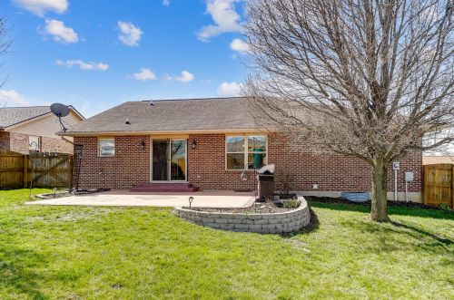 4052 Harris Ln, Springfield OH  45503-6458 exterior