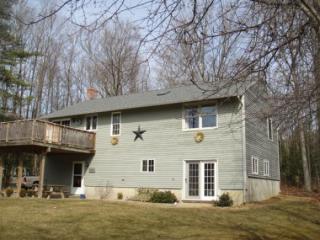 61 Gooseneck Ln, Barrington, NH 03825-7364