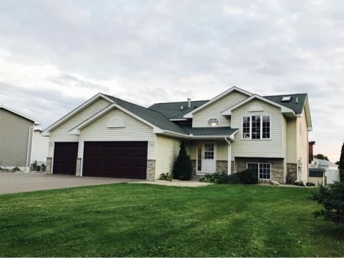 5585 Kalenda Dr, Otsego, MN 55301-9604