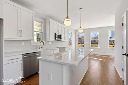 110 Hogue St, Atlanta GA  30312-1641 exterior