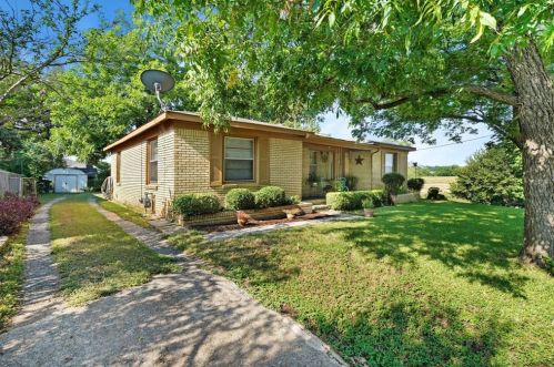 5317 Red Bud Ln, Fort Worth TX  76114-4355 exterior