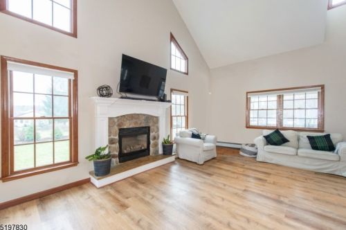 101 Charles St, Hackettstown NJ  07840-1209 exterior