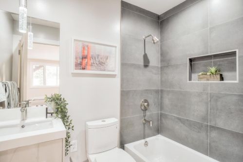 260 Girard St, San Francisco CA 94134-2110 exterior