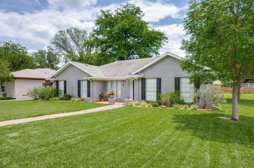 6838 Arboreal Dr, Dallas, TX 75231-8128