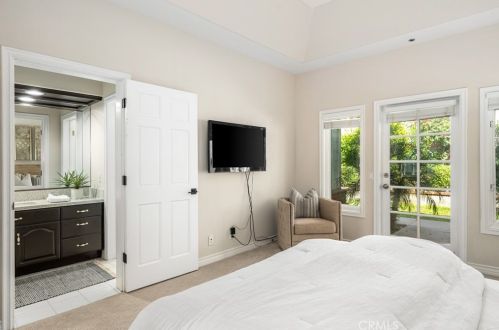 4501 Cerro Vista Dr, Anaheim CA 92807 exterior