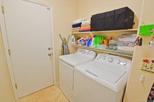 19431 58 Cir, Aurora CO 80019-2095 exterior