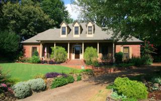 1550 Cedar Mills Dr, Cordova, TN 38016-6126