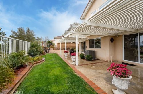 405 Laureltree Dr, Anaheim CA  92808-1648 exterior