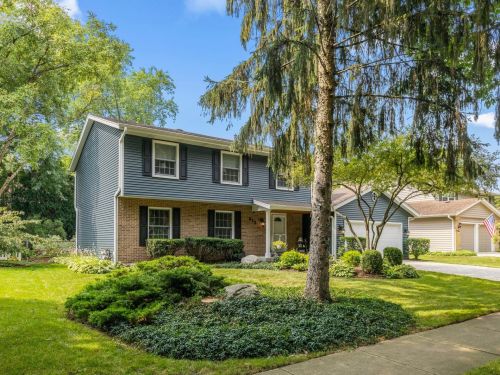 812 Zaininger Ave, Naperville, IL 60563-2437