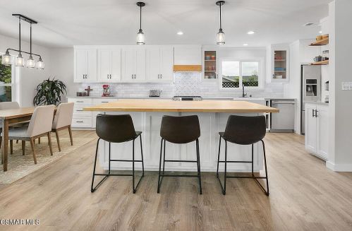 1258 Los Amigos Ave, Simi Valley CA  93065-4025 exterior
