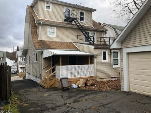 18 Winfield St, Town Center, NJ 07052-5837