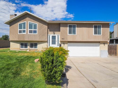 8984 Midvalley Dr, Taylorsville, UT 84088-9053