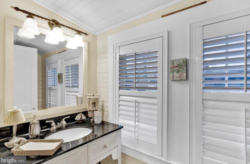 415 2nd Ave, Haddon Heights NJ  08035-1406 exterior