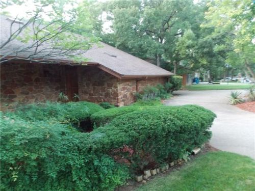 1801 Chaparral Ln, Edmond, OK 73013-6636