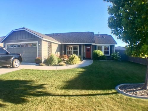 6411 Three Rivers Dr, Pasco, WA 99301-5199
