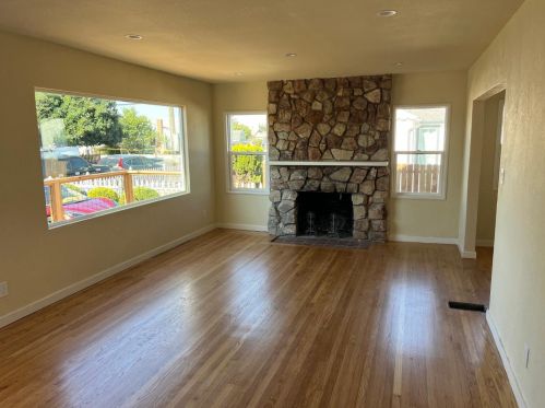21062 Garden Ave, Hayward, CA 94541-4814